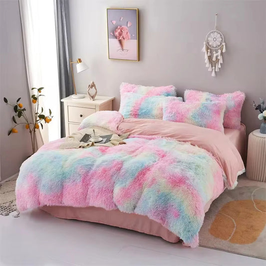 New Warm and Cozy Plush Three-Piece Bedding Set with Duvet Cover and Pillowcase.